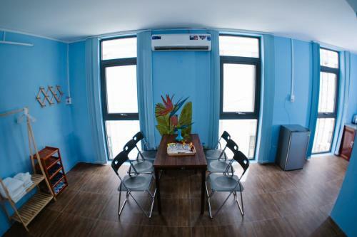 Hotel Luxhome - Vinhome Apartments
