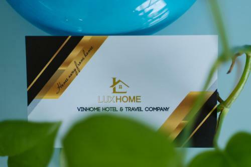 Hotel Luxhome - Vinhome Apartments