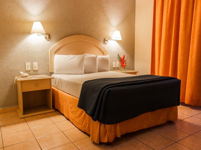Hotel Plaza Inn Express