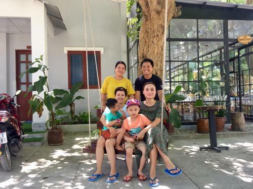 Eden House & Coffee Con Dao