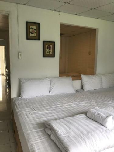 Hotel H� Linh