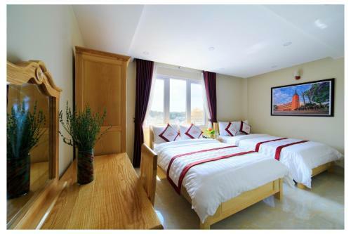 Hotel Kh�ch S?n Li�n S?n - ?� L?t
