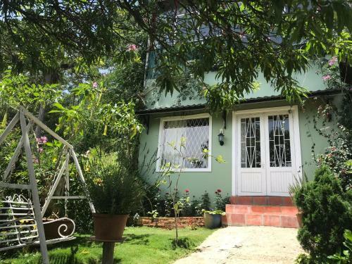 ?�n L?ng Homestay & Coffee