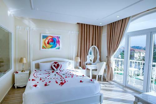 Hotel La Vie En Rose Villa