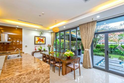Danatrip Ocean View Villas Resort