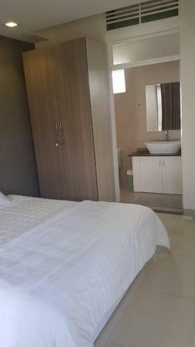 Riverside Villa Homestay