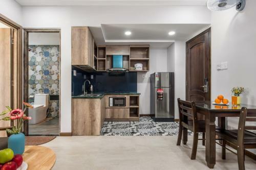 Hotel Triple Apartment Khue My Dong