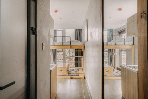 Albergue Posiki Dorm & Caf�