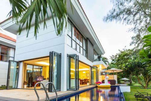 Wonderful Coastal Villa