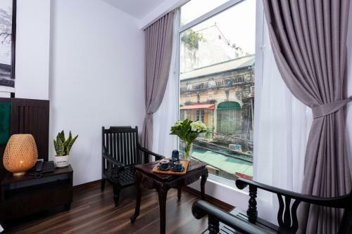 Hanoi Lullaby Hotel And Travel