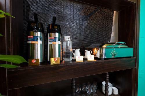 Hanoi Lullaby Hotel And Travel