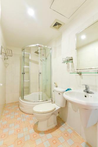 Oyo 208 Arowana Hotel
