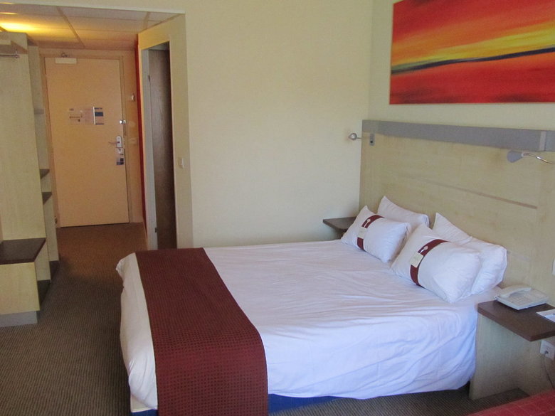 Hotel Express By Holiday Inn Grenoble - Bernin