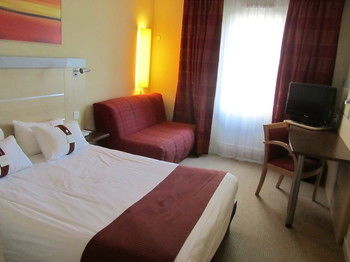 Hotel Express By Holiday Inn Grenoble - Bernin