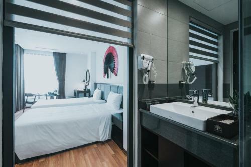 Hanoi Horse Hotel