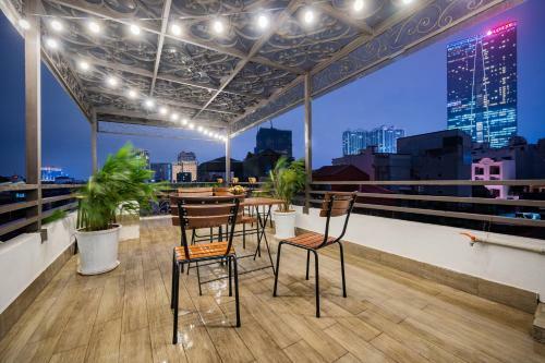 Apartamento Sazi Kim Ma Thuong Building