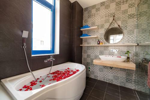 Hoi An Vivian Blue Villa