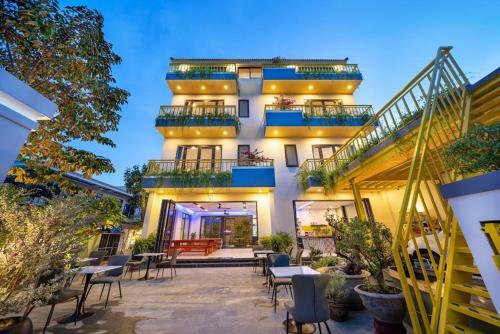 Primrose Boutique Villa & Apartments