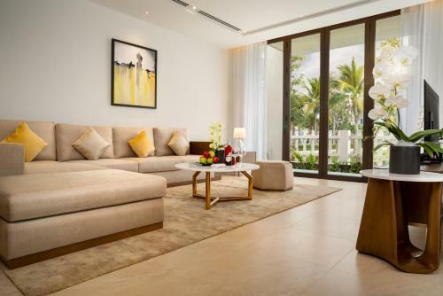 Hotel Premier Village Ha Long Bay Resort