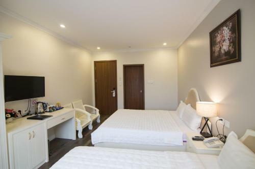 Kh�ch S?n Ng?c Lan H? Long Hotel