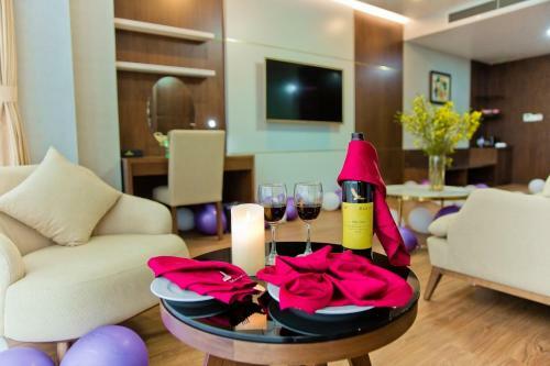 Luxury6 Hotel