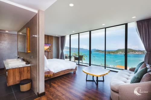 Lucina Villa Nha Trang