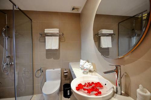 Sun Kiss Hotel