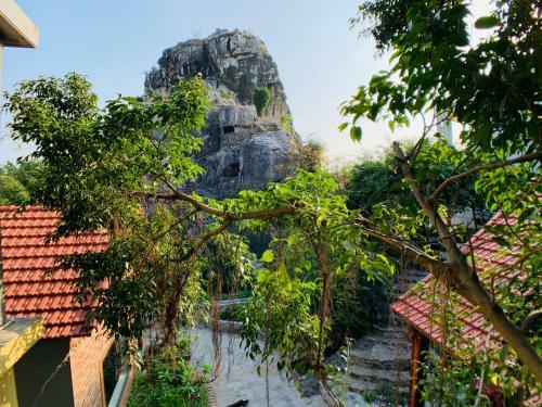 Trang An Mountainside Homestay