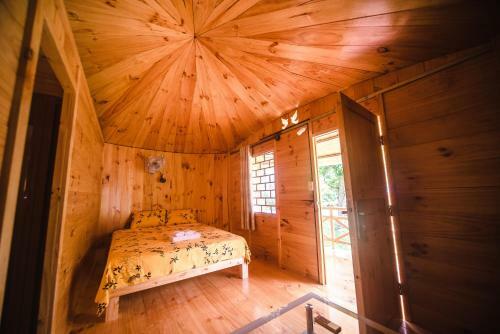 Hostal Phu Quoc Sen Lodge Bungalow Village