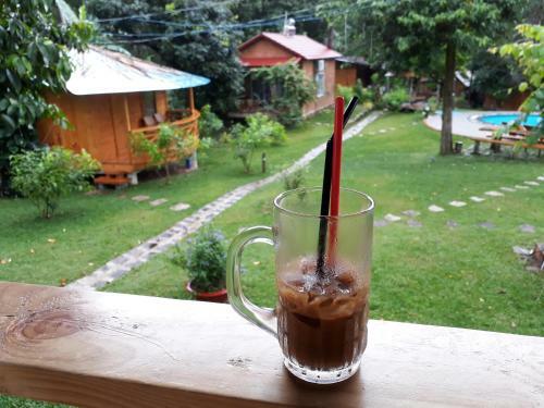 Hostal Phu Quoc Sen Lodge Bungalow Village