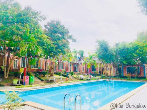 Hotel Her Bungalow