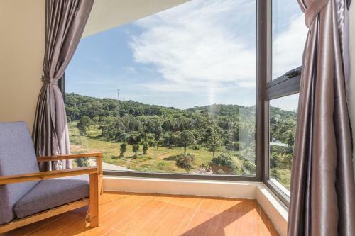 Golden Daisy Hotel