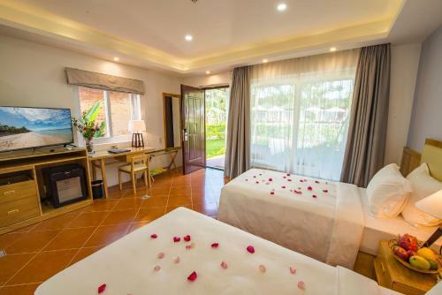 Hotel Famiana Green Villa
