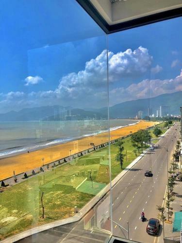 Kh�ch S?n Sea View Hotel