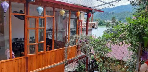 Hostal Dang Khoa Garden Inn