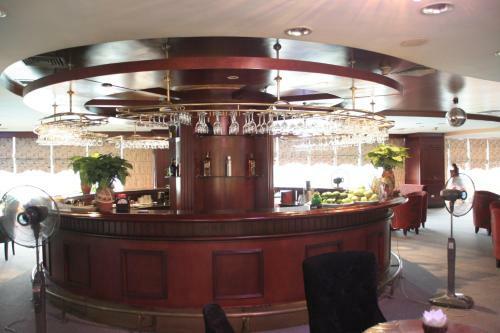 Hotel Kh�ch S?n Sao Mai