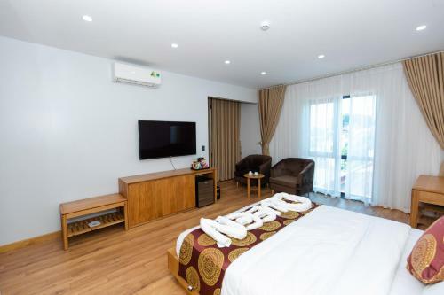 Queen Hotel Ho�ng Gia