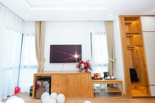 Queen Hotel Ho�ng Gia