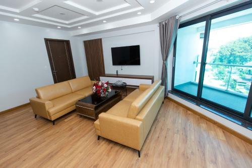 Queen Hotel Ho�ng Gia