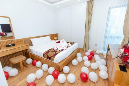 Queen Hotel Ho�ng Gia