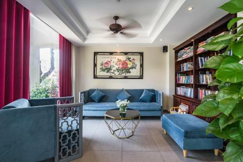 Parklane Hotel Saigon South