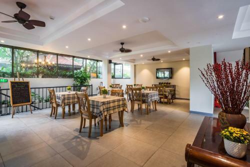 Parklane Hotel Saigon South