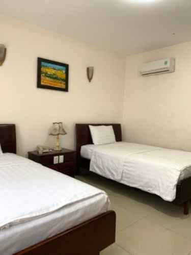 Phong Lan 2 Hotel