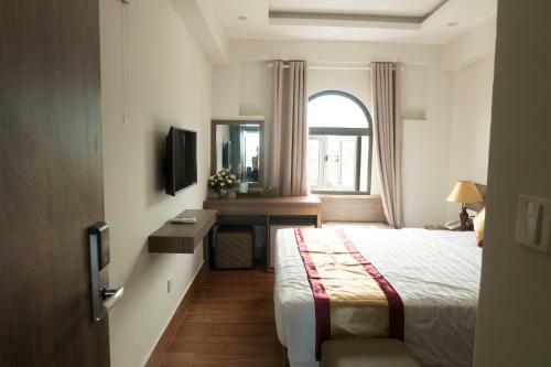 Golden Almie Hotel