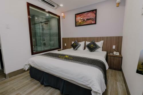 Royal Palms Hotel