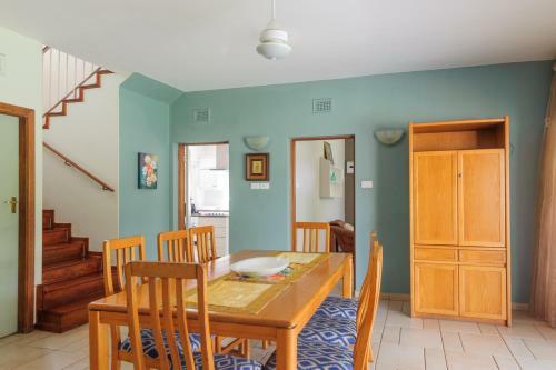 Comp Beach Road 55 - Family Only