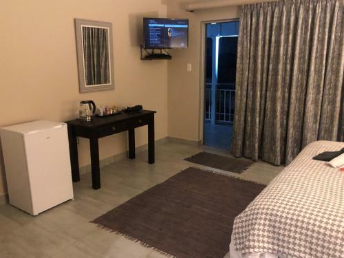 8 On Acacia Bed & Breakfast