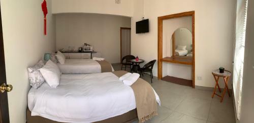 Hostal One More Nap Self Catering