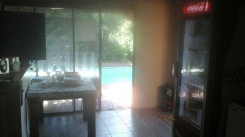 Hostal Crystal Villa