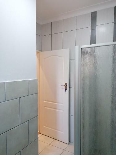 Hostal More-inn Guest House